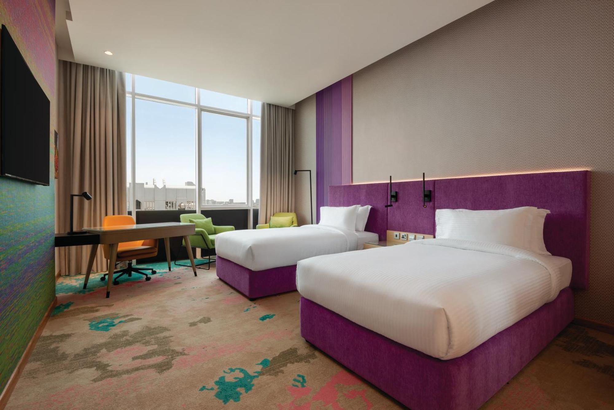 Отель La Quinta By Wyndham Abu Dhabi Al Wahda Экстерьер фото